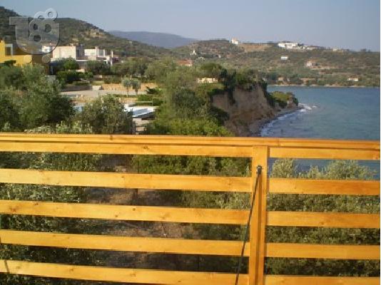 Παραθαλάσσιο οικόπεδο με μπαλκόνι